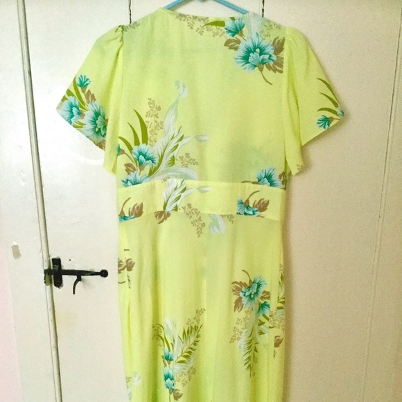 Urban Outfitters Floral Ruffle Midi Dress - Picture 4 of 4